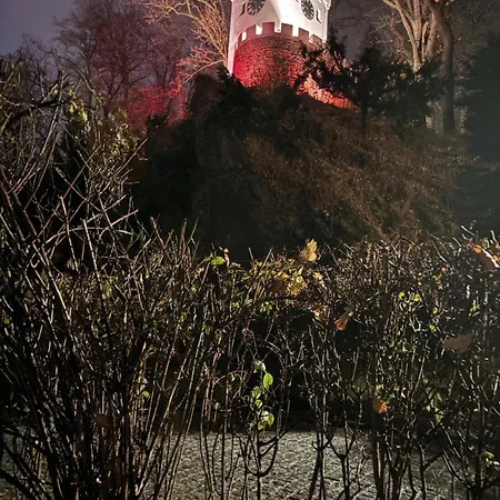 Blisko Deptaku Apartment